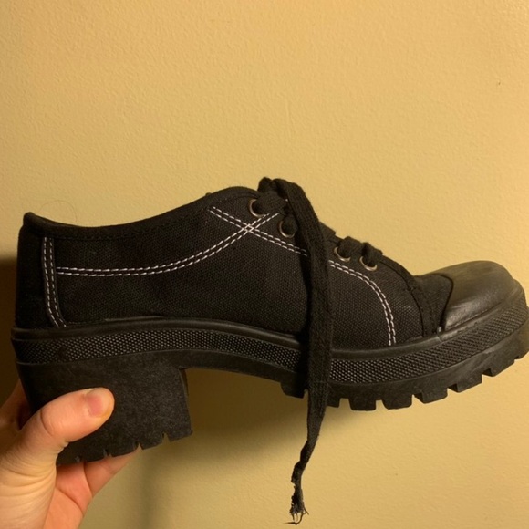 CHINESE LAUNDRY chunky shoe! - Picture 2 of 4